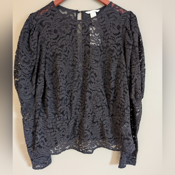 H&M Tops - H&M Lace Puff Sleeve Peplum Top NWT Size Large